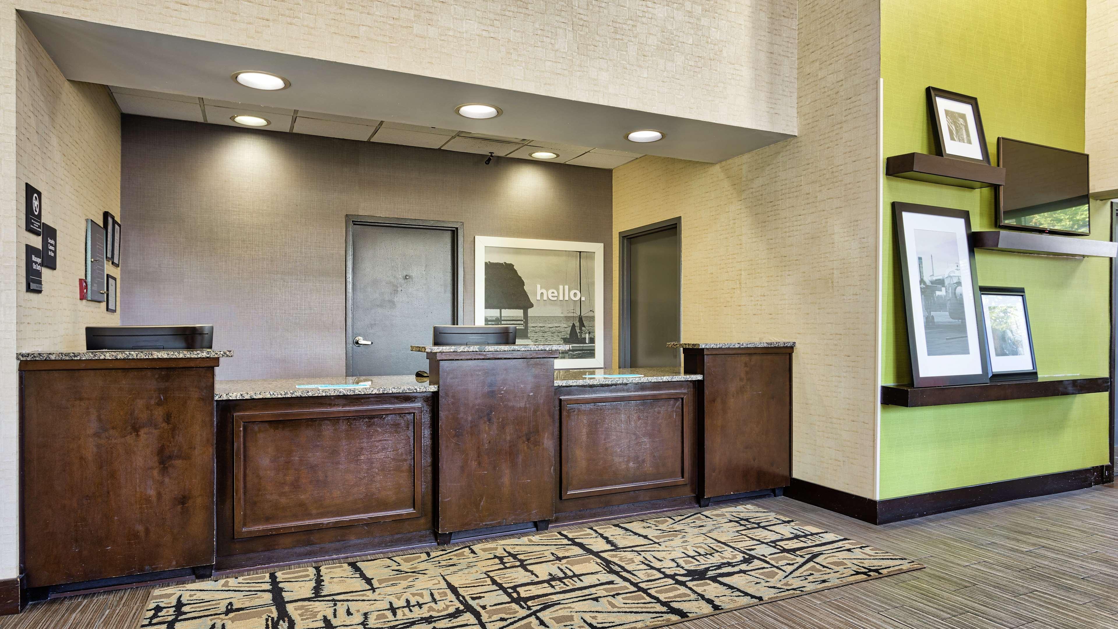 Hampton Inn Norfolk-Naval Base Exterior foto