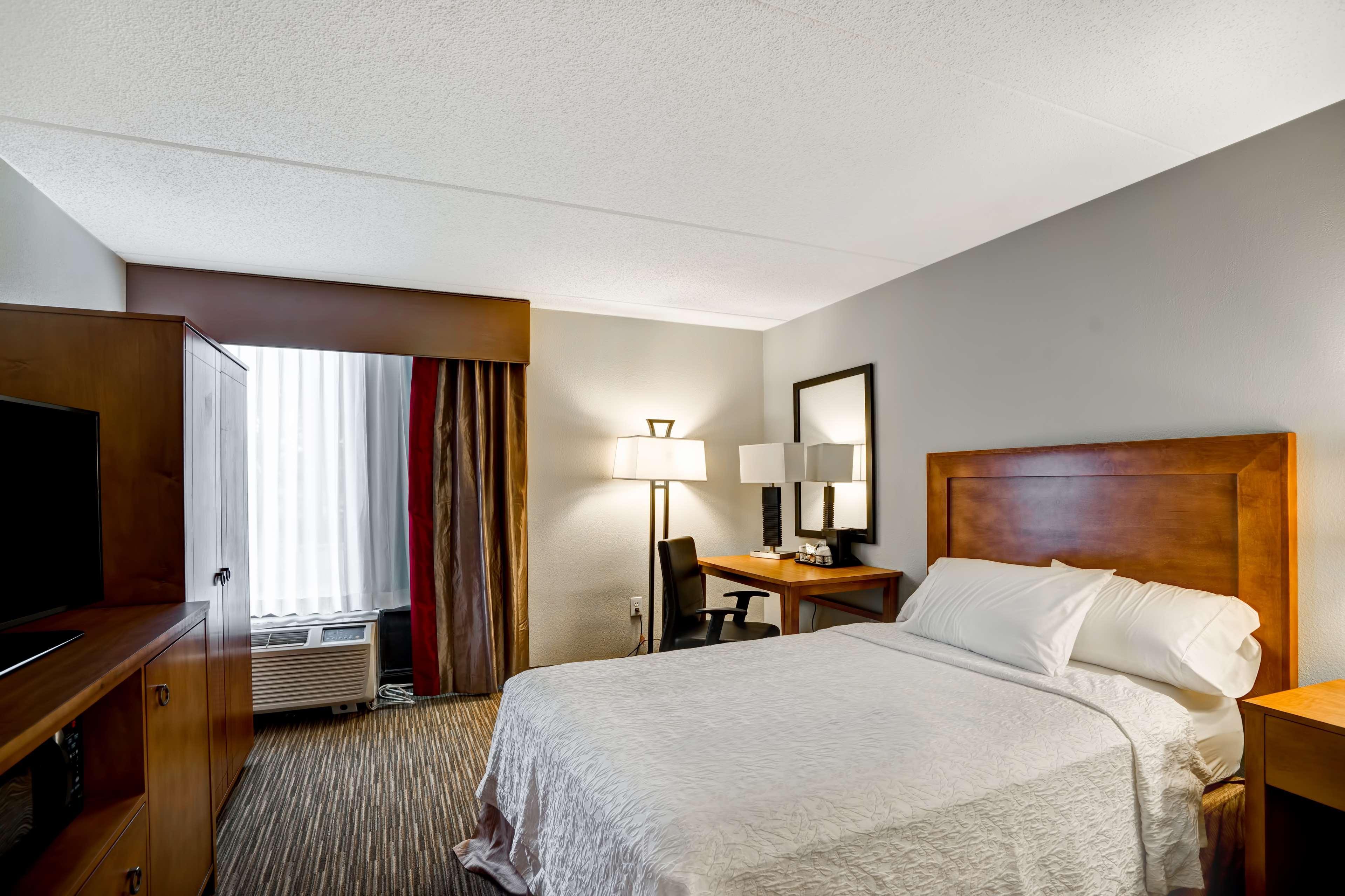Hampton Inn Norfolk-Naval Base Exterior foto