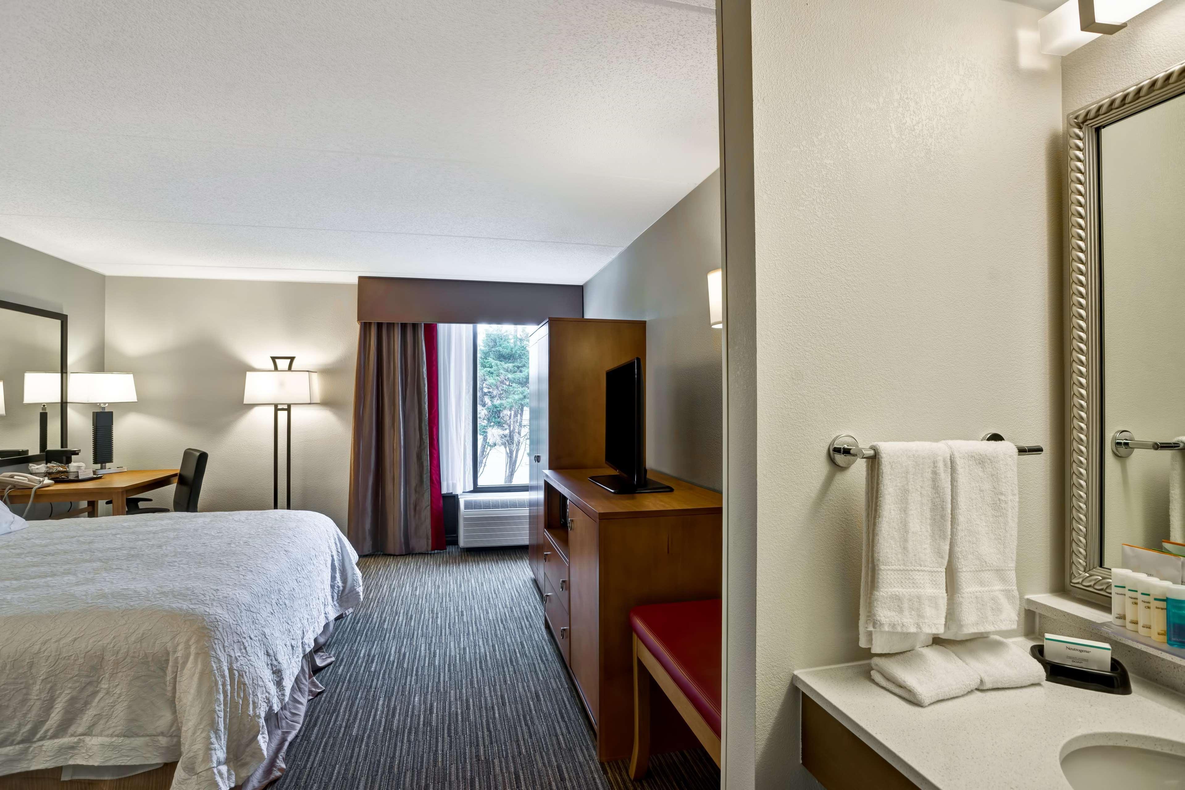 Hampton Inn Norfolk-Naval Base Exterior foto