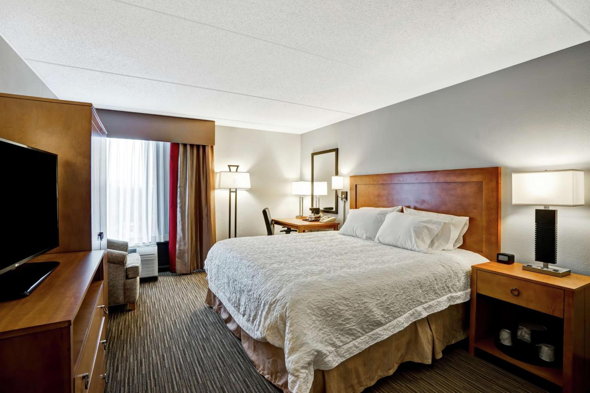 Hampton Inn Norfolk-Naval Base Exterior foto