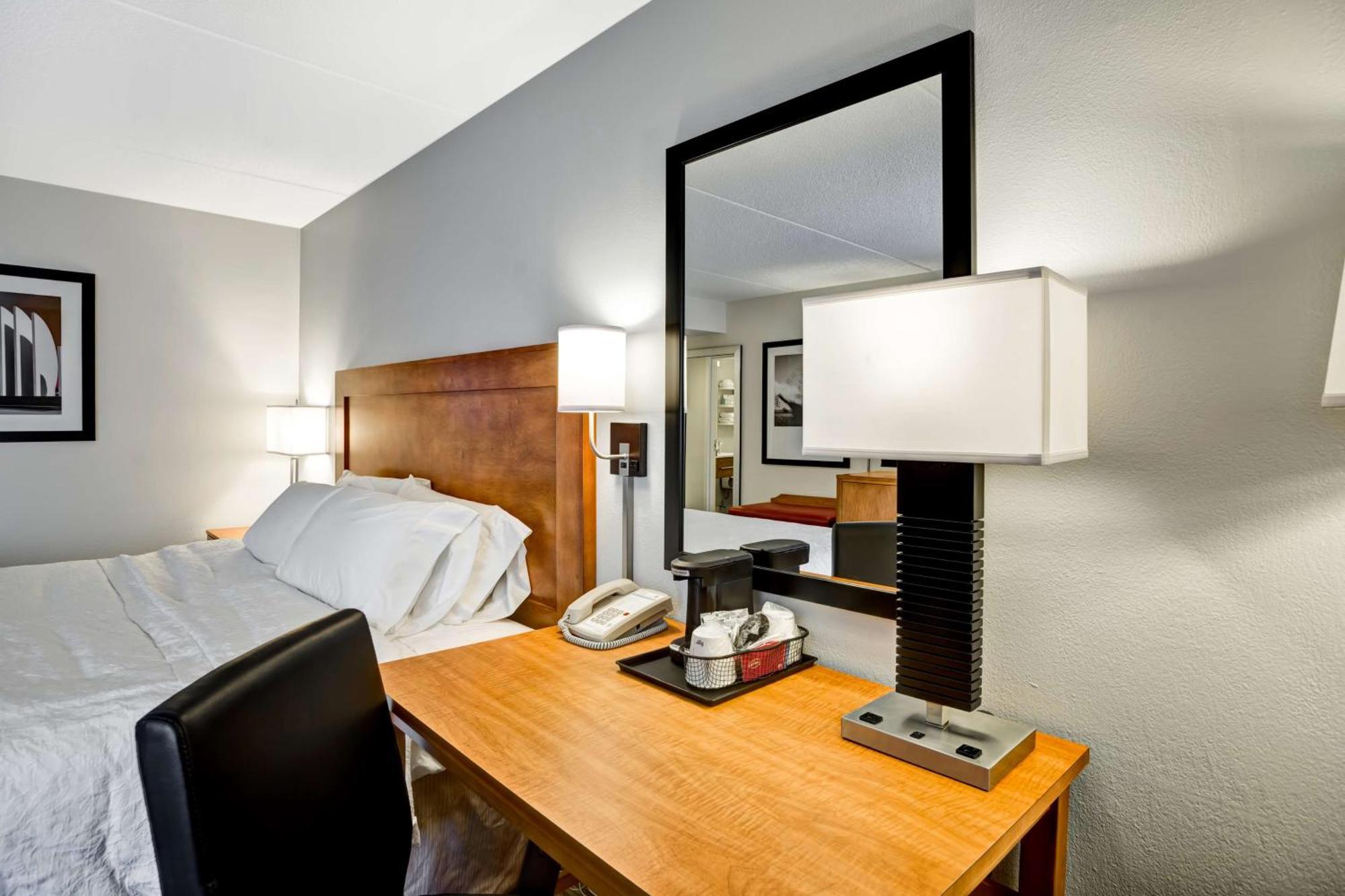 Hampton Inn Norfolk-Naval Base Exterior foto