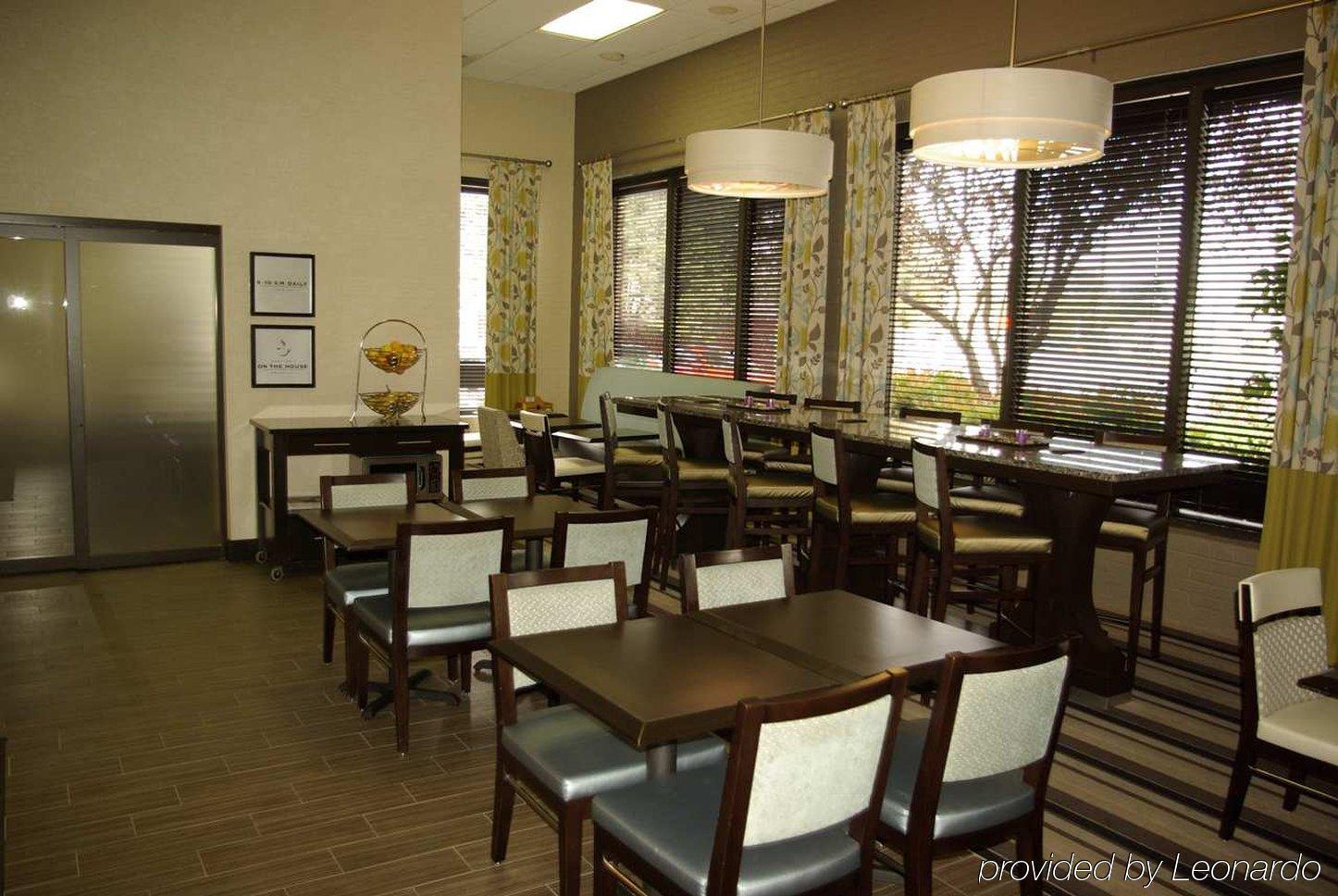 Hampton Inn Norfolk-Naval Base Exterior foto